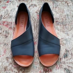 1. State Upper Leather Sandals 7.5